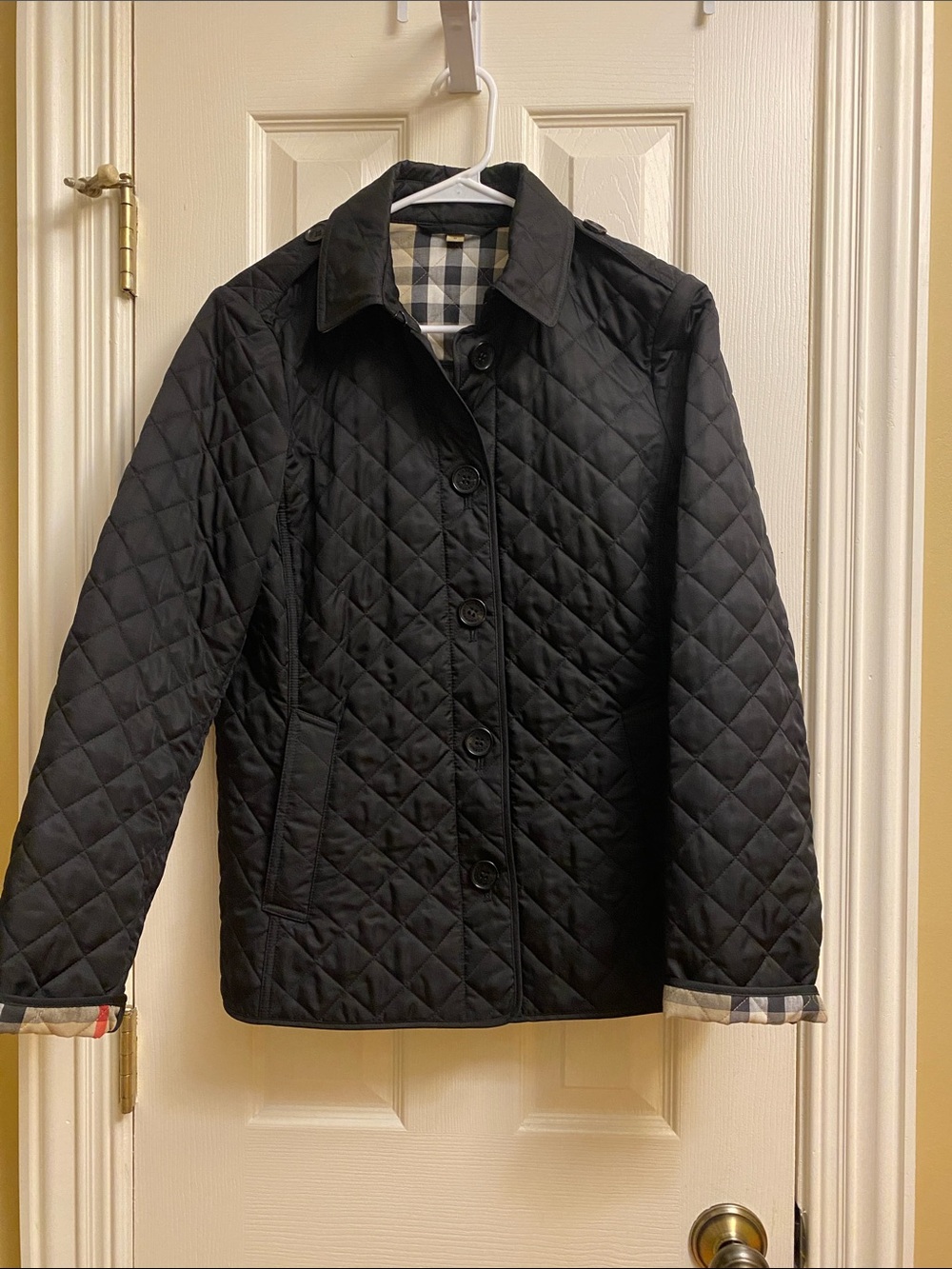 Women’s Quilted Burberry Jacket Size M